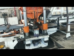 Treppenstufen, gezahntes Stahlgitter, feuerverzinktes Metall