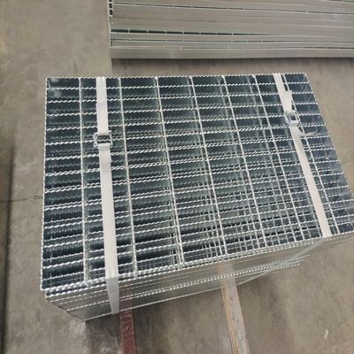 Machine Pressure Welding Industrial Grating 1000x1000mm Made Of Stainless Steel