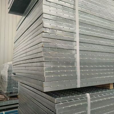OEM Available Industrial Steel Grating with Commoned 32*5 Size and YB/T4001-2007 Standard