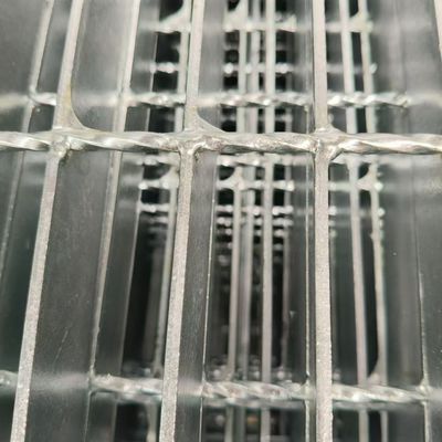Anti Skid Heavy Duty Carbon Steel Grating For Outdoor Sewage Treatment