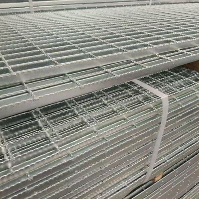 Transverse Bar Material Twisted Square Steel Technical Parameters for Raw Materials in Steel