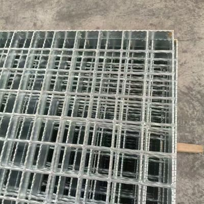 Transverse Bar Material Twisted Square Steel Technical Parameters for Raw Materials in Steel
