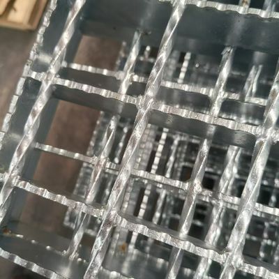 Cold Galvanizing Industrial Steel Grating with 100MM Bar Spacing