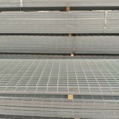 High-Quality Steel Gratings: Durable, Slip-Resistant, and Easy to Maintain