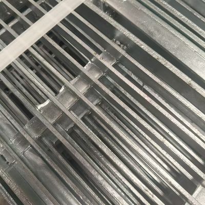 40mm Footstep To Weigh Non-Slip Steel Grating Industrial
