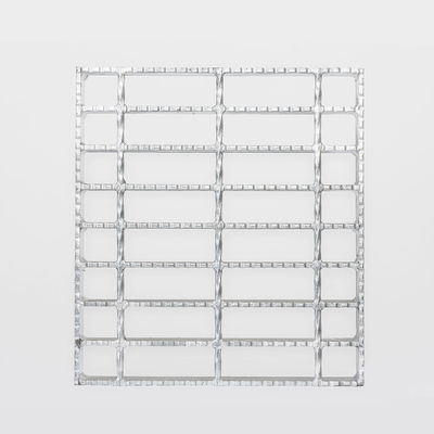 Machine Pressure Welding Non Slip Grating In Stainless Steel Texture For Slip-Resistant Flooring