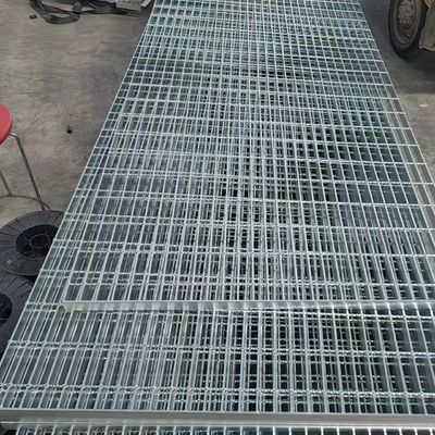 Untreated Surface Serrated Steel Grating Heavy Duty 50mm Bearing Bar Pitch