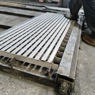 YB/T4001-2007 Standard Polished Metal Grid Grating Customizable Versatile Solutions