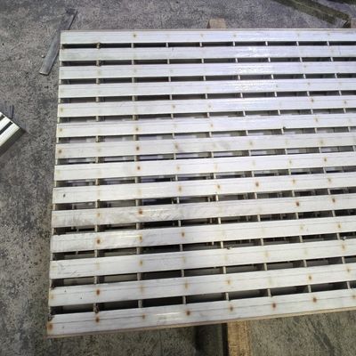 32X5mm Load Bar Stainless Steel Grating Round Bar Cross Bar Flat Bar Type Bar For Long-Lasting Performance