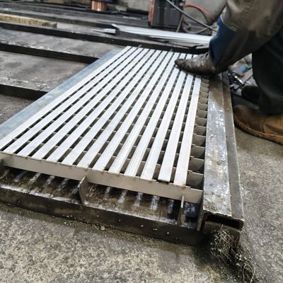 Outdoor Stainless Grating Plate Polished Surface Finish for Heavy Duty Applications