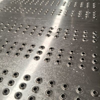 Modern Perforated Metal Plate Height 3.0m Thickness 0.5mm In Different Patterns And Designs