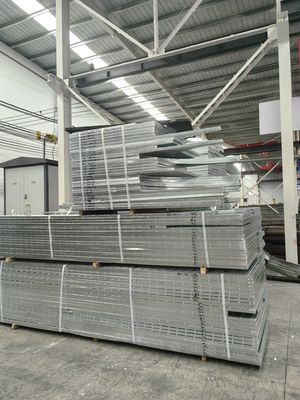 Public Drain Area Industrial Steel Grating With Welded Mesh Technique And 50mm*5mm Bearing Bar
