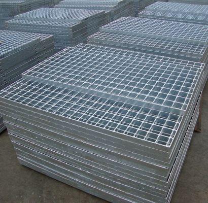 Industrial Grade Steel Grating Panels Interlocking Design For Drainage Ventilation