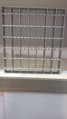 1/4" 19 W 4 Mild Carbon Serrated Steel Bar Grating For Platform Walkway and stair treads