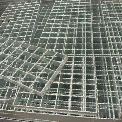 Verzinkte Schwerlast-Zähne aus Stahlgitter mit rutschsicherer Drainage