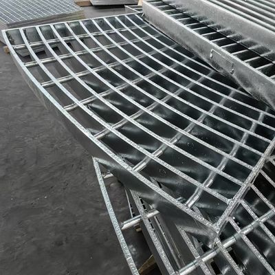 Hot Dip Galvanized Steel Bar Grating mit Maschinendruckschweißen
