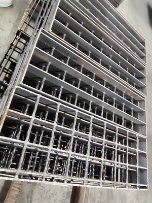 3000 mm Länge Anodisiertes Aluminium-Gitter für eine optimale Lichtübertragung