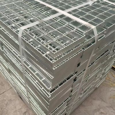 Aesthetically Pleasing Steel Grating, Enhancing Site Image (Variant 2)