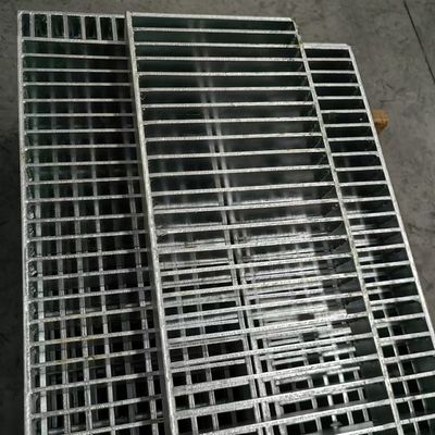 Anti-Rutsch galvanisierte Rechteckstahlgitter mit hervorragender Abriebfestigkeit