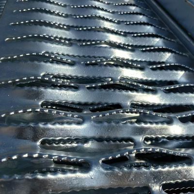 Metallvergrößertes Blechnetz aus Stahl mit 30 mm X 10 mm Öffnung