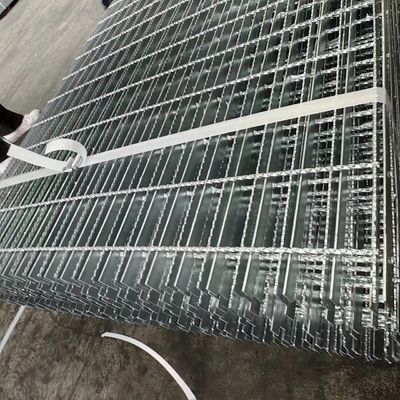 1000x1000mm Industrie Stahlgitter mit 30mm Lagerbalken Abstand und Flachbalken Typ