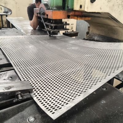 Length 3000mm Metal Perforated Sheet In Black For Heavy-Duty And Temperature Environments
